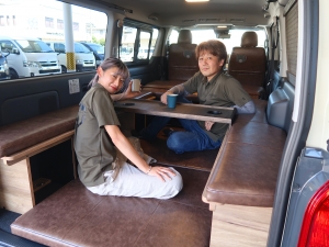 ハイエースバンディーゼル4WD　丸目カスタム　ネオクラシック