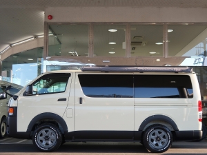 ハイエースバンディーゼル4WD　丸目カスタム　ネオクラシック