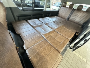 ハイエースワゴン１０人乗り　車中泊できる街乗り仕様車
