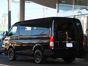 ハイエースワゴン１０人乗り　車中泊できる街乗り仕様車