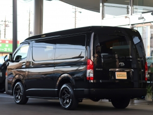 ハイエースワゴン新車コンプリート　ハイエースワゴン２ＷＤ