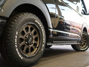 ハイエースバン新車ディーゼル4WD　8人乗りFD-BOX-V05