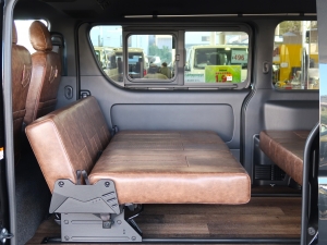 ハイエースバン新車ディーゼル4WD　8人乗りFD-BOX-V05