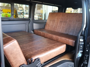 ハイエースバン新車ディーゼル4WD　8人乗りFD-BOX-V05