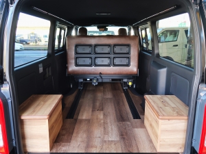 ハイエースバン新車ディーゼル4WD　8人乗りFD-BOX-V05