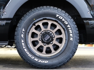 ハイエースバン新車ディーゼル4WD　8人乗りFD-BOX-V05