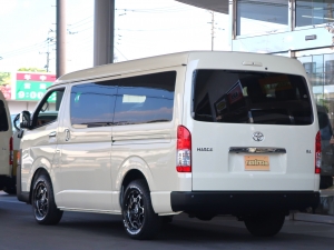 ハイエースワゴン10人乗りワゴン　車中泊できる街乗り仕様車