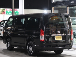ハイエースバンディーゼル4WD　丸目カスタム　ネオクラシック