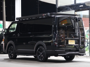 ハイエースバンディーゼル4WD　丸目カスタム　ネオクラシック