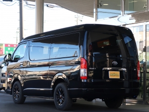 ハイエースワゴン新車コンプリート　ハイエースワゴン２ＷＤ