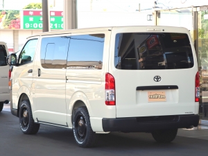 ハイエースバンディーゼル4WD　丸目カスタム　ネオクラシック