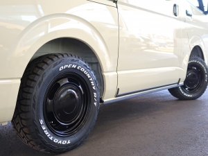 ハイエースバンディーゼル4WD　丸目カスタム　ネオクラシック