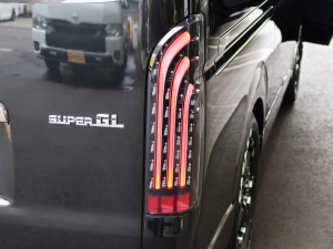 ハイエースバンダークプライム2　両側パワスラ
