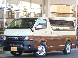 ハイエースＶ チョコバナナカラーツートンペイント