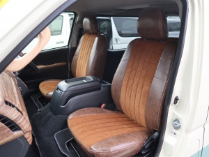 ハイエースバン新車アウトレット新車丸目ハイエース　ツートンペイント