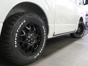 ハイエースバン新車　ディーゼル四駆　４ＷＤ