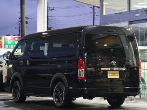 ハイエースワゴン１０人乗り　車中泊できる街乗り仕様車