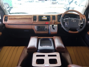 ハイエースバンディーゼル4WD　バンライフカスタム