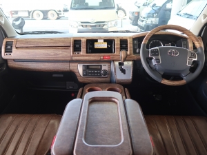 ハイエースバンディーゼル4WD　希少カラーシルバー