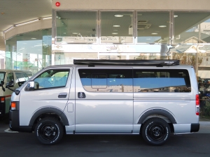 ハイエースバンディーゼル4WD　希少カラーシルバー