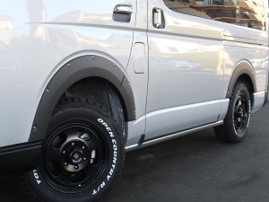 ハイエースバンディーゼル4WD　希少カラーシルバー
