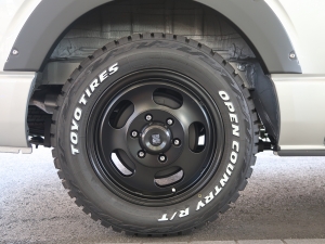 ハイエースバンディーゼル4WD　希少カラーシルバー