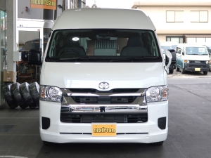 ハイエースバンスパロン　4WD　ディーゼル