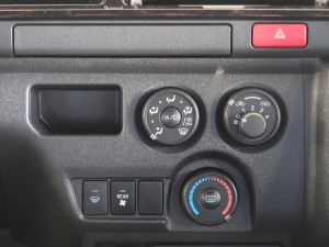 ハイエースバンスパロン　4WD　ディーゼル