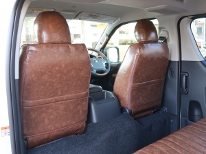 ハイエースバン特設カラー　11型ディスプレイ　丸目換装