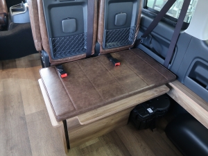 ハイエースワゴン4WD　FDBOX-W00ヴィンテージ　丸目フェイス