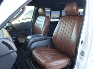 ハイエースバン新車4WD軽油　VANLIFEカスタム