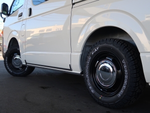 ハイエースバンディーゼル4WD　DX　新車カスタム丸目フェイス