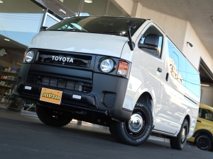 ハイエースバンディーゼル4WD　DX　新車カスタム丸目フェイス