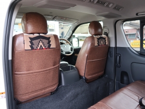 ハイエースバンディーゼル4WD　丸目　ツートンペイント