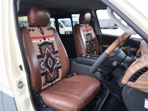 ハイエースバンディーゼル4WD　丸目　ツートンペイント