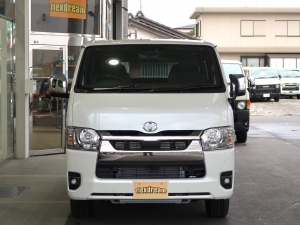 ハイエースバン新車ディーゼル4WDダークプライム2　跳ね上げベッドキット