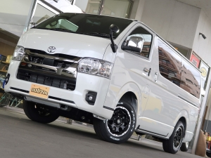 ハイエースバン新車ディーゼル4WDダークプライム2　跳ね上げベッドキット
