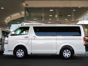 ハイエースバン新車一部改良後　ディーゼル四駆