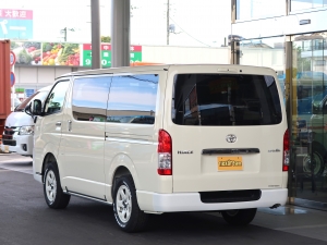 ハイエースバンディーゼル4WD　丸目カスタム　ネオクラシック