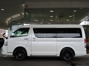 ハイエースワゴン１０人乗り　車中泊できる街乗り仕様車