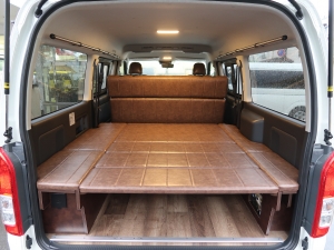 ハイエースバンワイド4WD　丸目　キャンピング登録