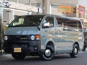 ハイエースＶディーゼル4WD　アースカラーパッケージ６Ｘ３アーバンカーキ