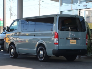 ハイエースバンディーゼル4WD　アースカラーパッケージ６Ｘ３アーバンカーキ