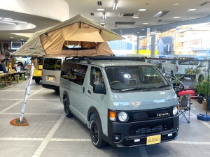 ハイエースＶディーゼル4WD　アースカラーパッケージ６Ｘ３アーバンカーキ