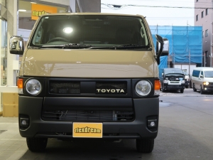 ハイエースバン丸目カスタム　アースカラーパッケージ４Ｖ６ベージュ