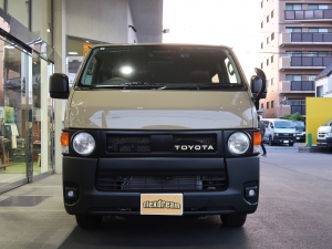 ハイエースバン丸目カスタム　アースカラーパッケージ４Ｖ６ベージュ