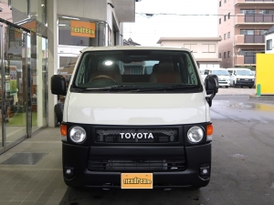 ハイエースバン新車CP　丸目　ツートンペイント