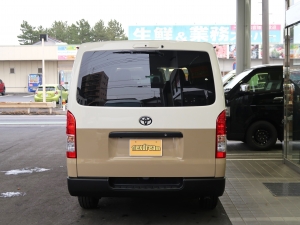 ハイエースバン新車CP　丸目　ツートンペイント