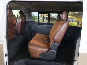 ハイエースバン新車CP　丸目　ツートンペイント