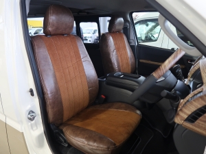 ハイエースバン新車CP　丸目　ツートンペイント
